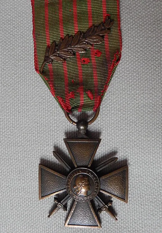 Croix de guerre 1914-1918 avec palme de bronze